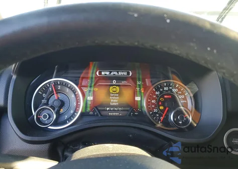 2019 Ram 1500 Big Horn/Lone Star z USA, uszkodzony, nr VIN 1C6SRFBT5KN656412